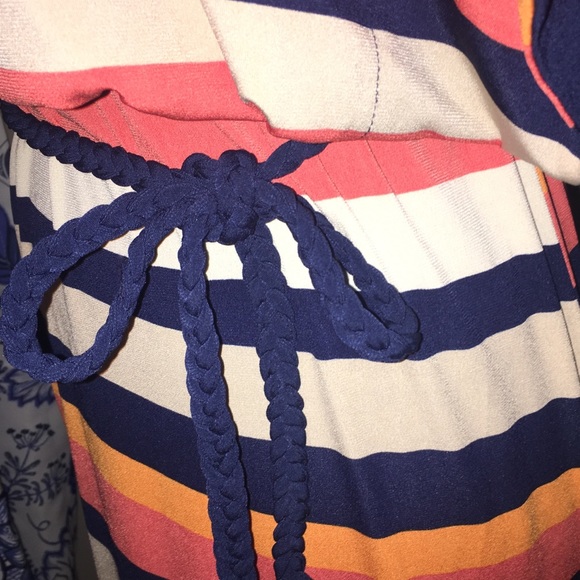 🎂Sangria flutter sleeve dress - Picture 4 of 8